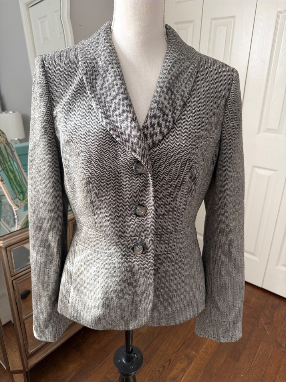 LOFT Gray Herringbone Shawl Collar Women's Blazer Jacket 6 Love This Fall Add ❤️